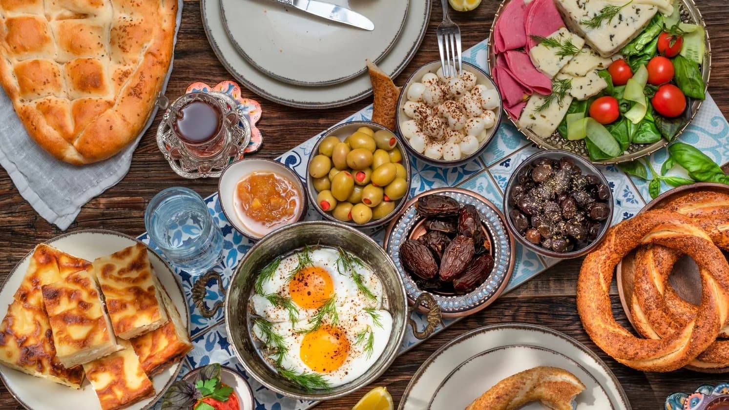 What Is Suhoor? What to Eat Before Fasting
